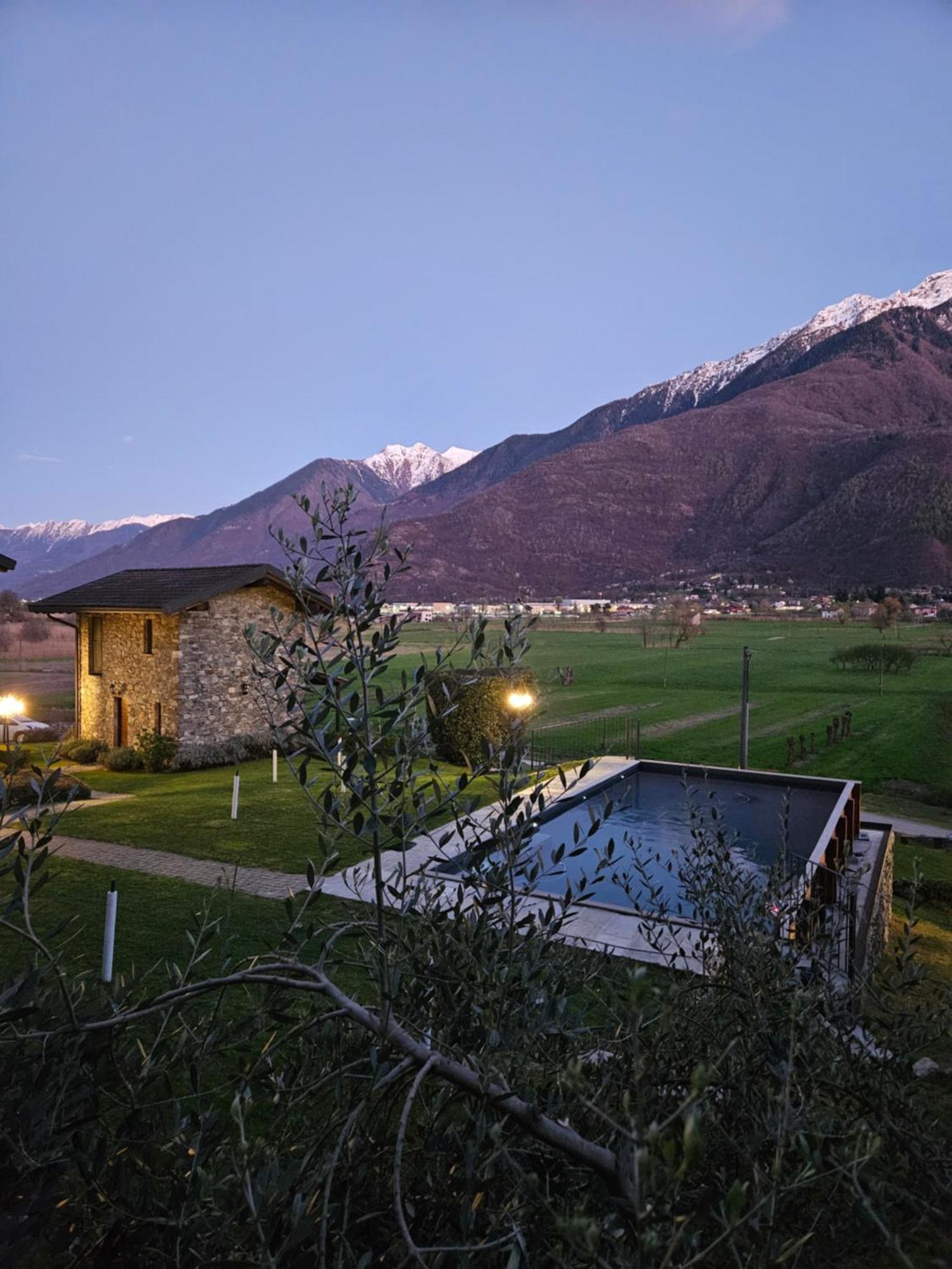 Borgo Erbiola Villa Colico Exteriör bild