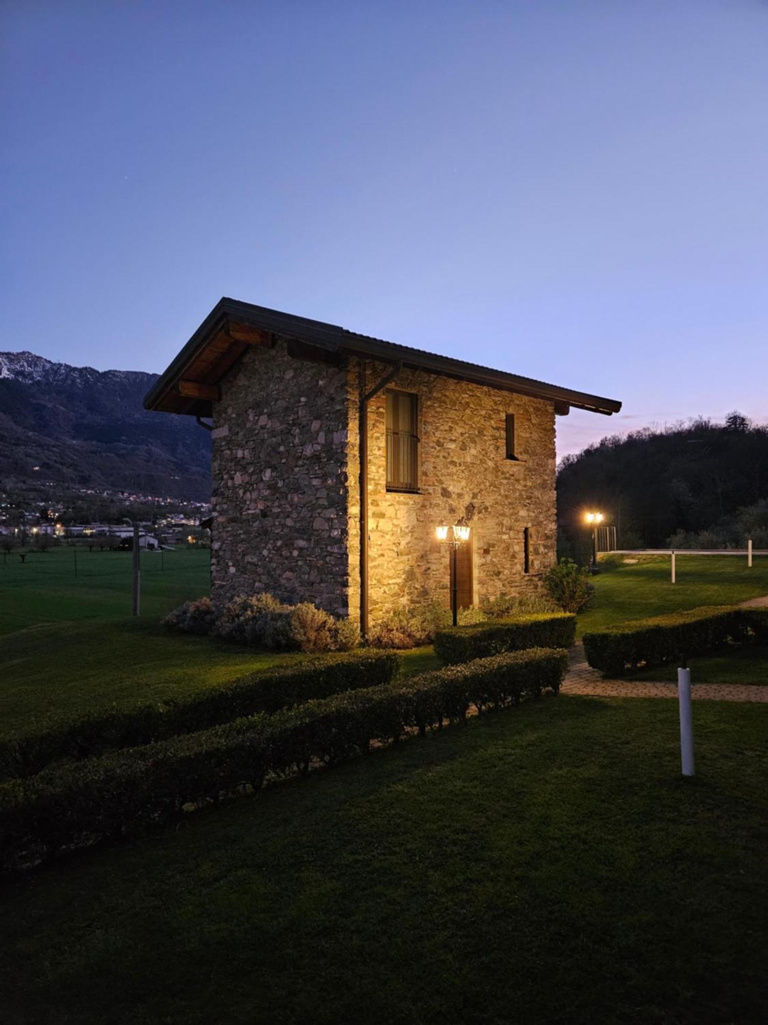 Borgo Erbiola Villa Colico Exteriör bild