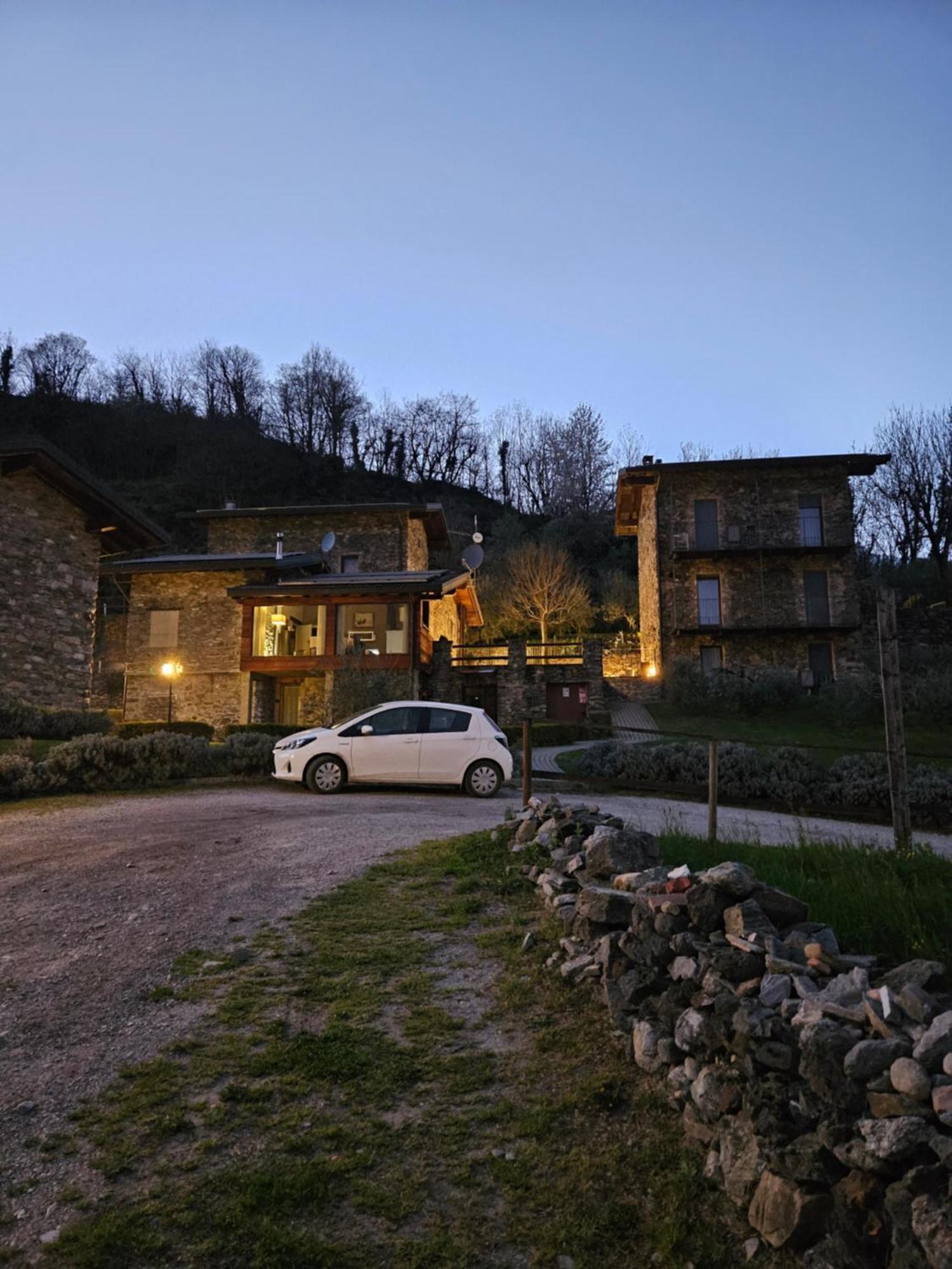 Borgo Erbiola Villa Colico Exteriör bild