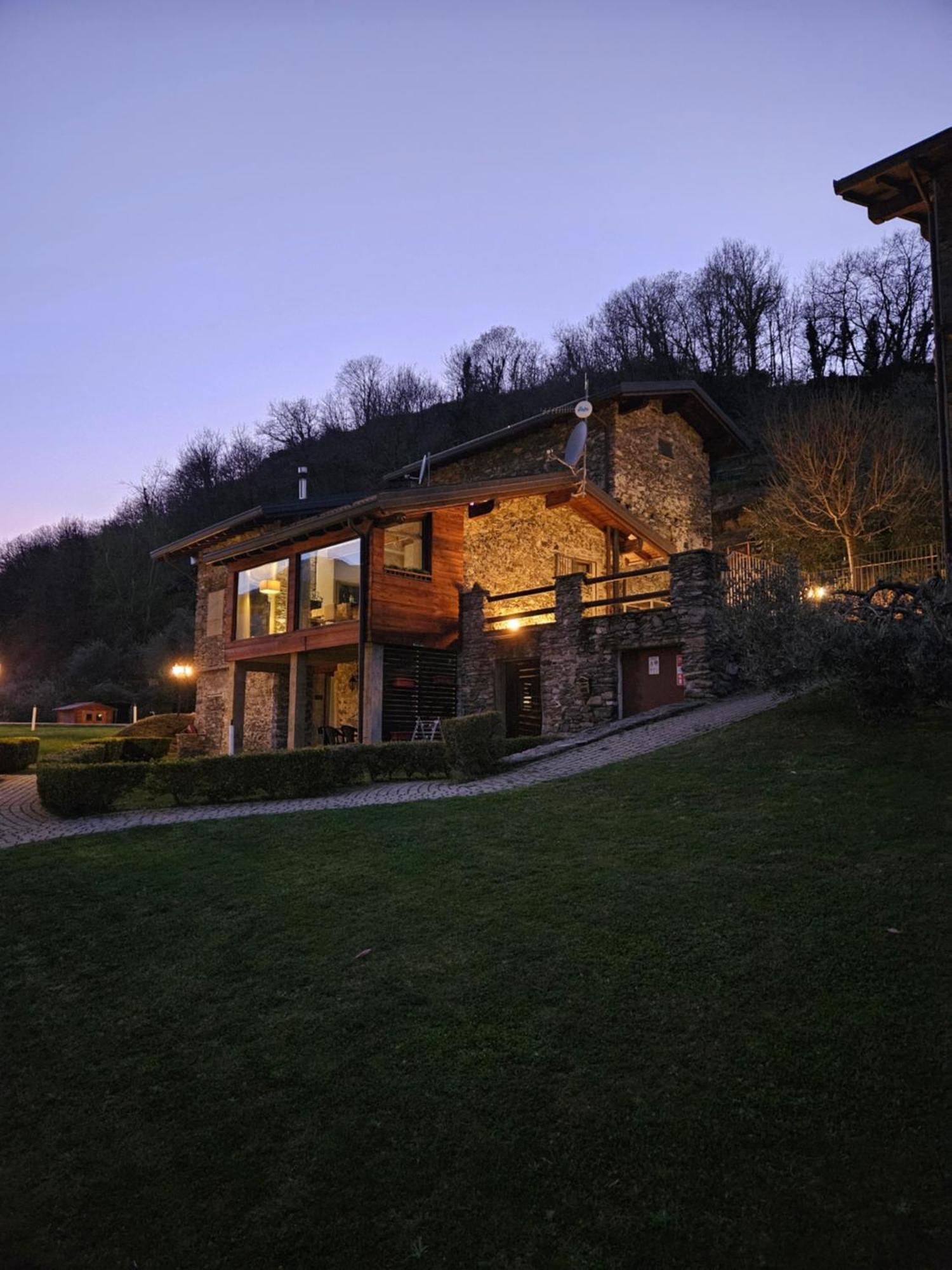 Borgo Erbiola Villa Colico Exteriör bild